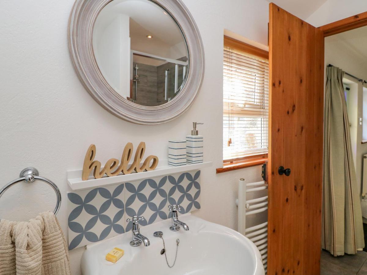 Pond Cottage Truro Extérieur photo