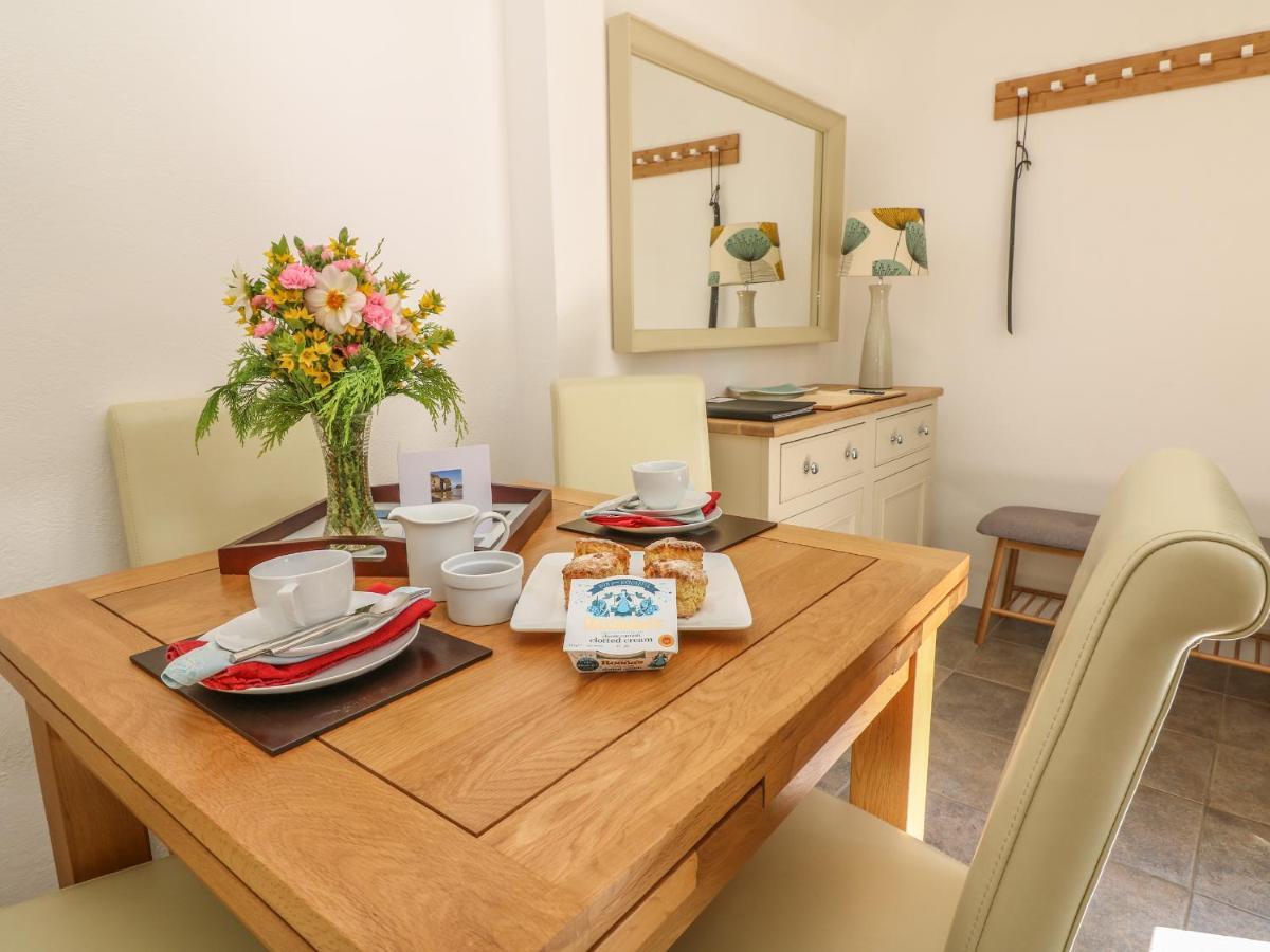 Pond Cottage Truro Extérieur photo